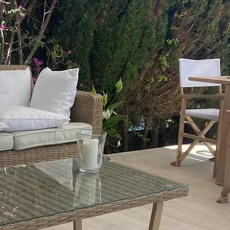 Будинок відпочинку Pergolas